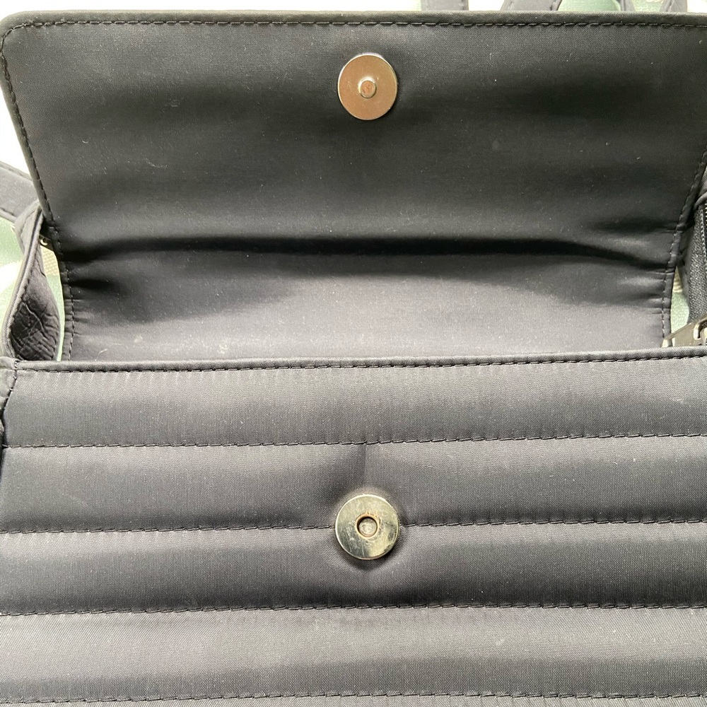 Black Ribbed Purse - Picture 2 of 3